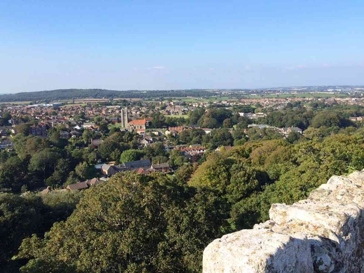 Carisbrooke Castle picture gallery